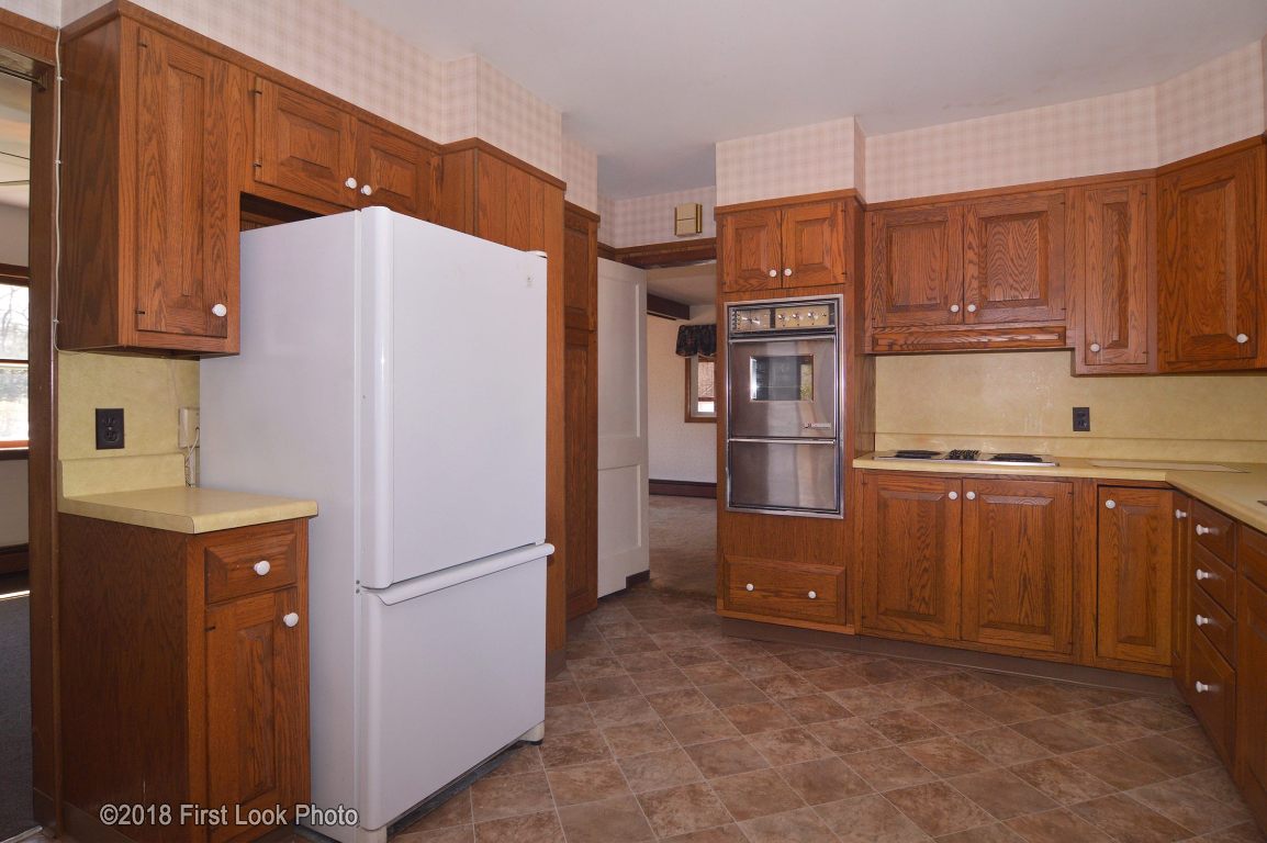 43 Lamson Road Barrington, RI 02806 - Photo 7 of 37 Gallery Image 7