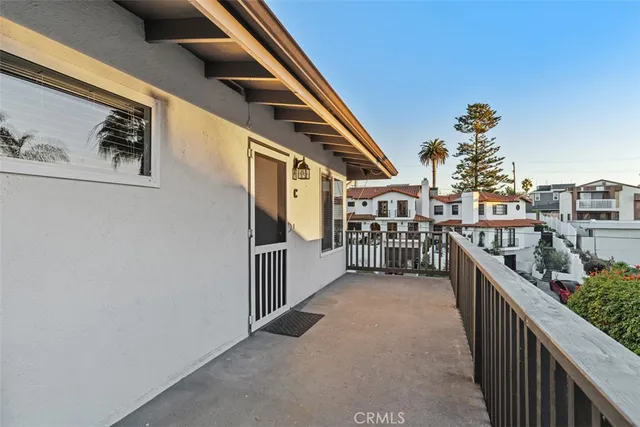 $2,900 | 218 West Escalones, Unit C, San Clemente, CA 92672