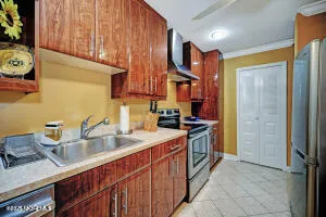 $2,400 | 236 Medford Court, Unit G, Manalapan, NJ 07726