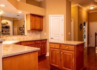 4202 Turtle Crossing Niceville, FL 32578 - Photo 7 of 17 Macgregor rental kitchen