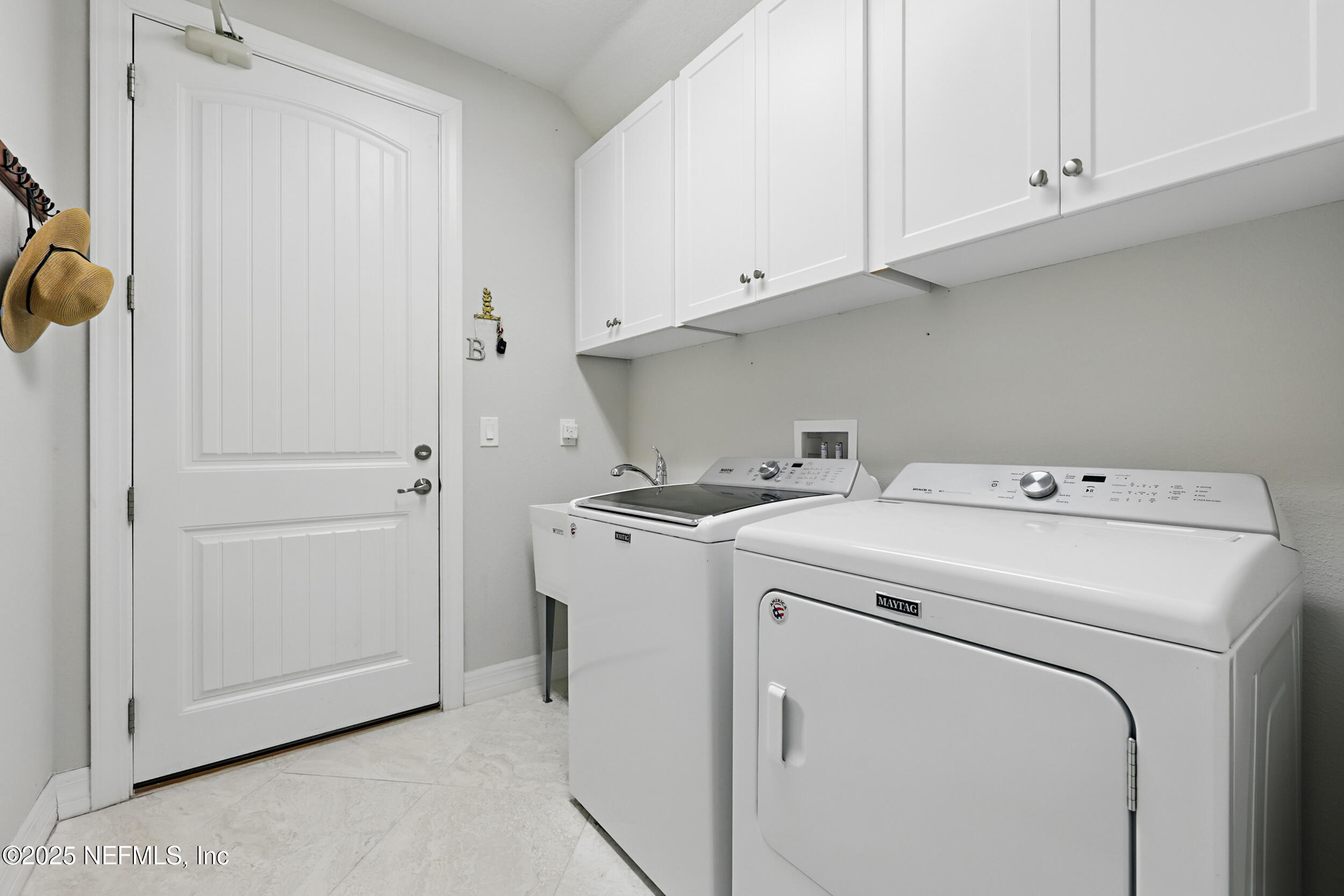 234 Tree Side Lane Ponte Vedra, FL 32081 - Photo 47 of 124 Laundry Room with Tub