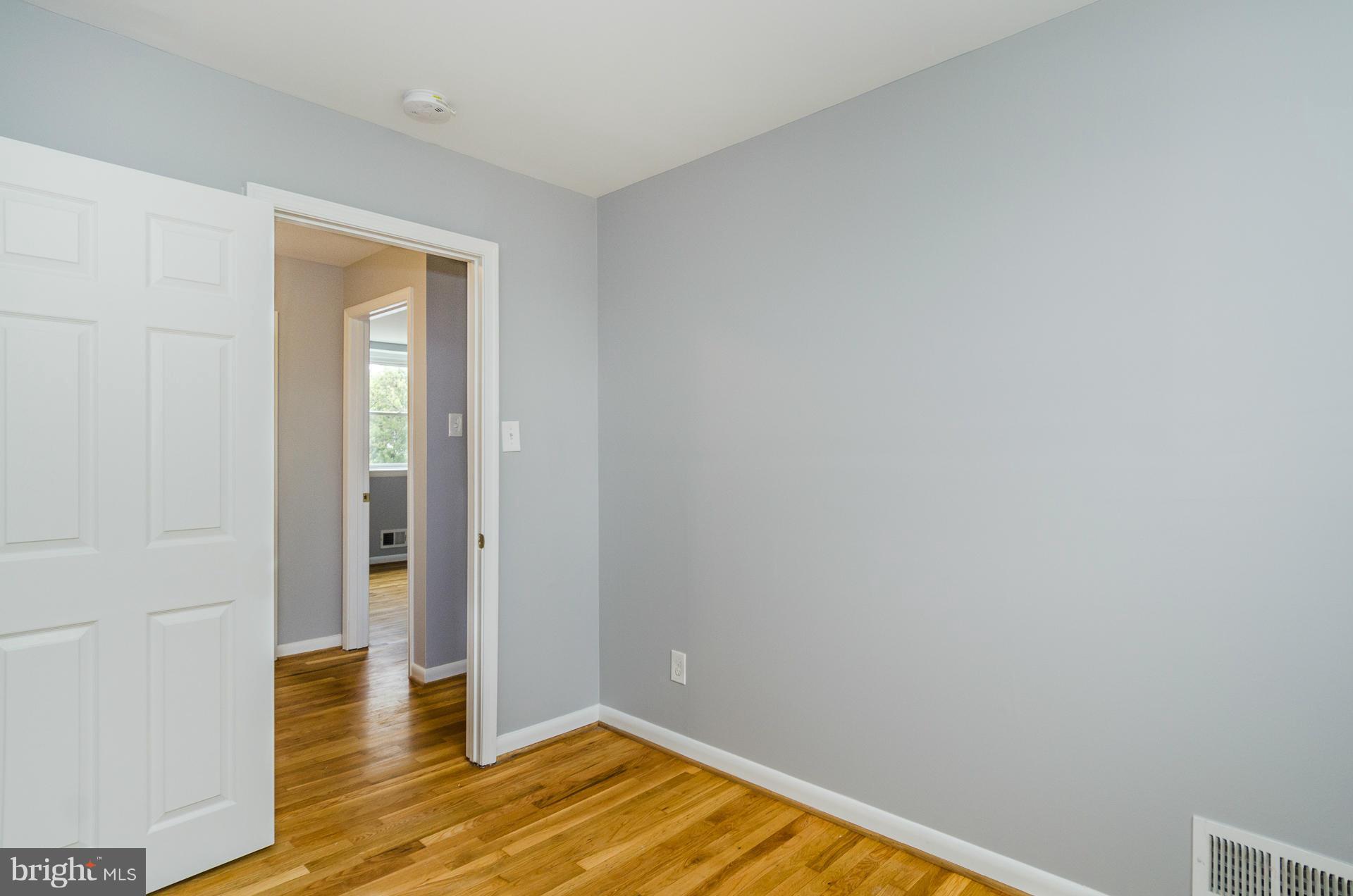 5204 Darien Road Baltimore, MD 21206 - Photo 17 of 27 Bedroom