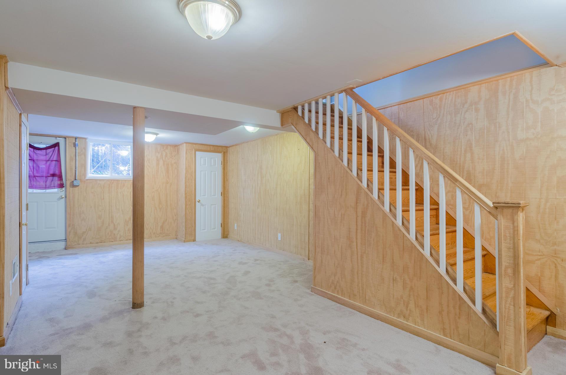 5204 Darien Road Baltimore, MD 21206 - Photo 22 of 27 Family Room