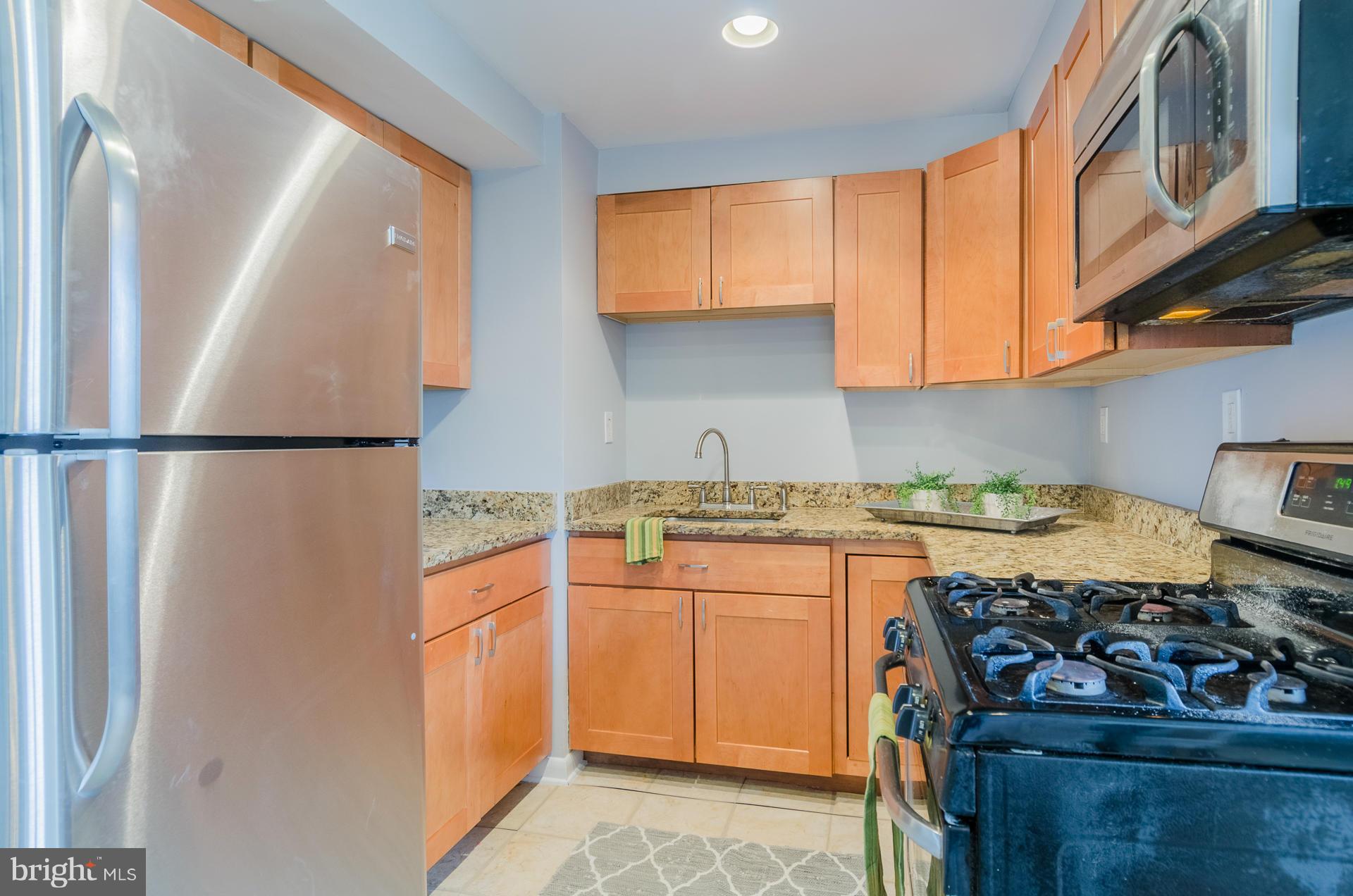 5204 Darien Road Baltimore, MD 21206 - Photo 7 of 27 Kitchen