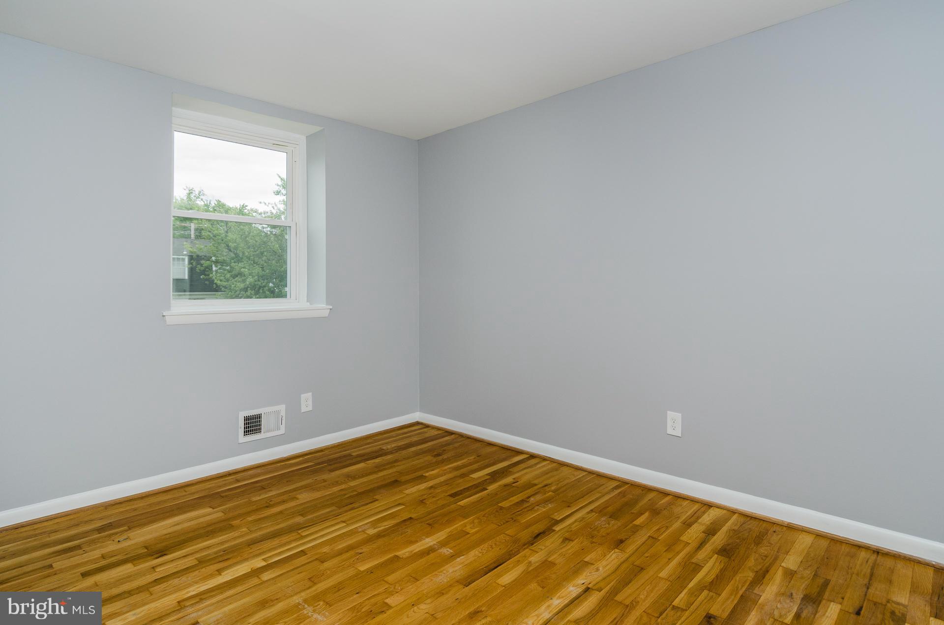 5204 Darien Road Baltimore, MD 21206 - Photo 10 of 27 Bedroom