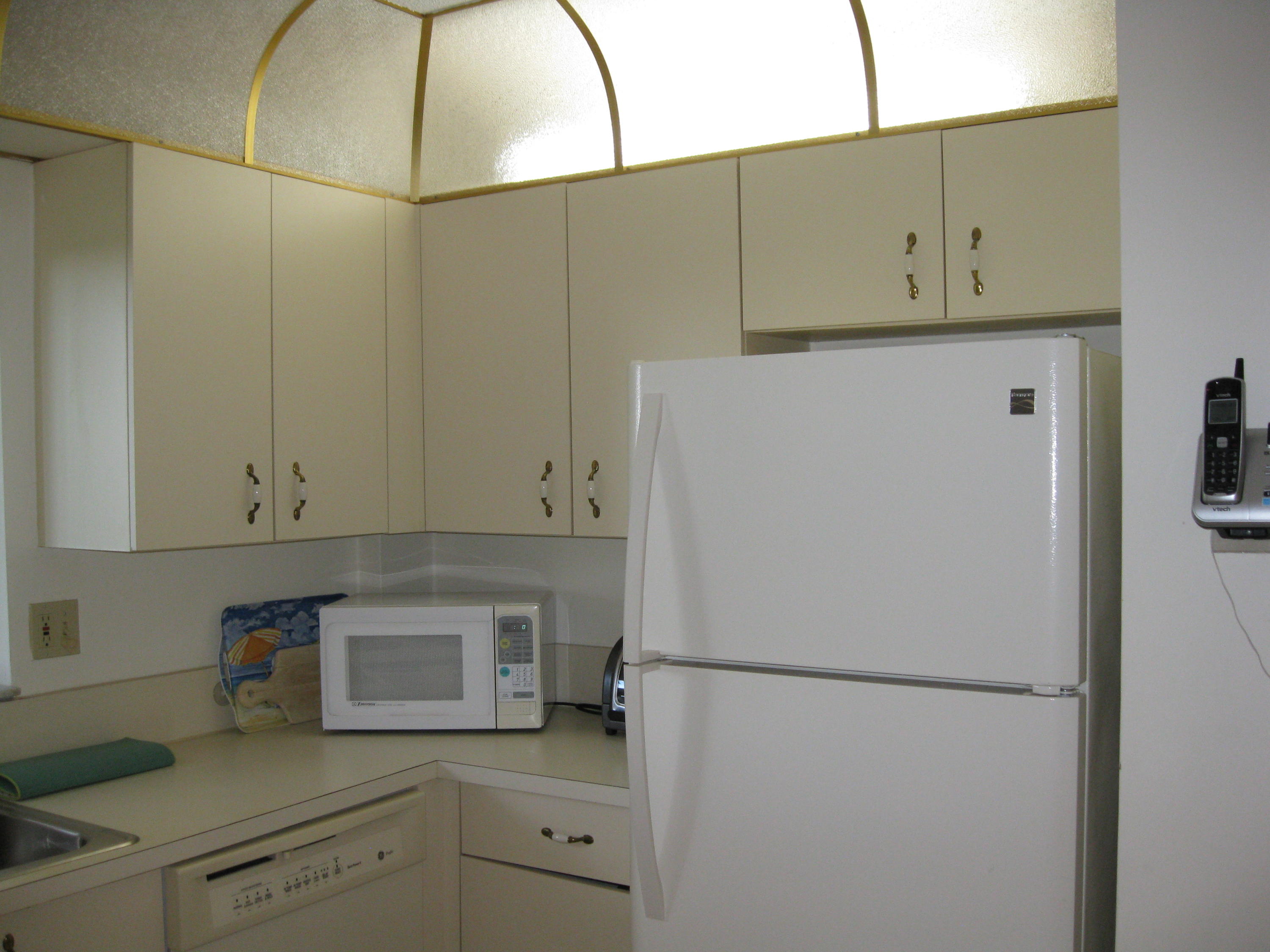 275 Palm Avenue, Unit A205 Jupiter, FL 33477 - Photo 8 of 14 IMG_0536