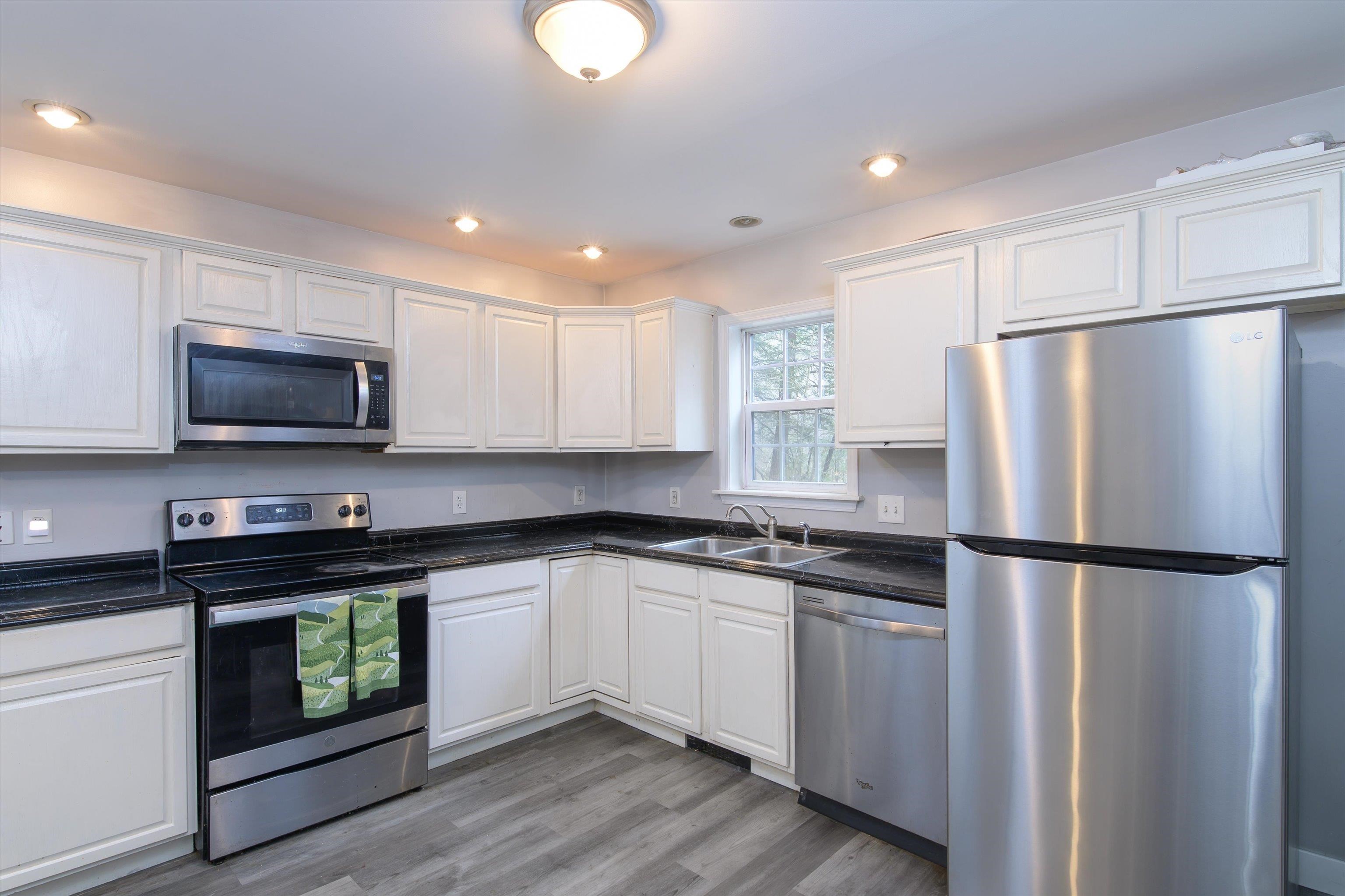 22 Deans Landing Chesterfield, NH 03443 - Photo 6 of 27