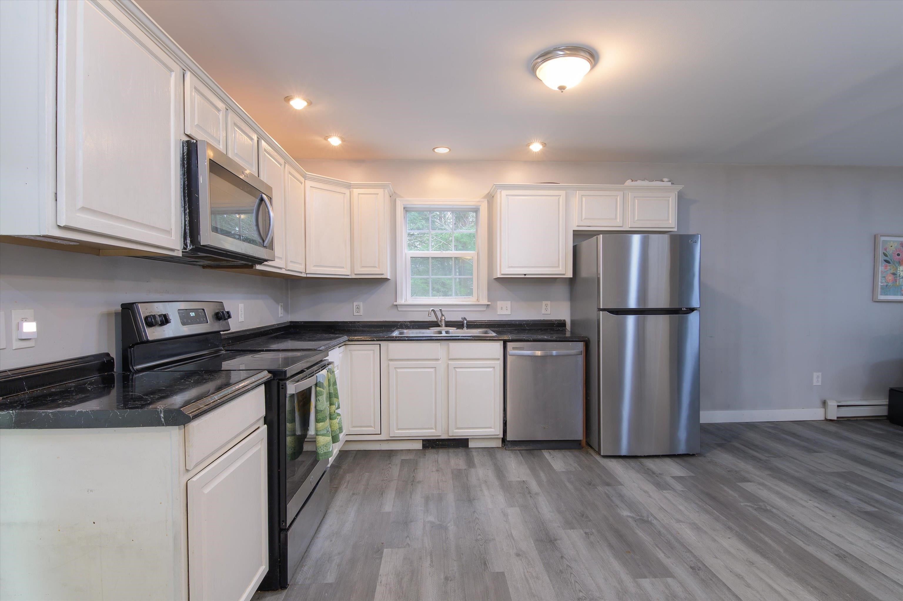 22 Deans Landing Chesterfield, NH 03443 - Photo 8 of 27