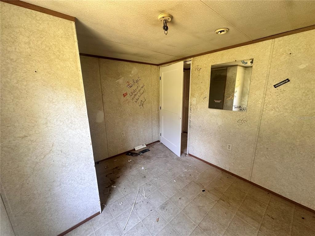 9011 Carey Road Lithia, FL 33547 - Photo 16 of 16 Gallery Image 16