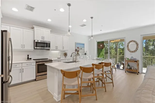 $499,000 | 6973 Avalon Circle, Unit 1406, Naples, FL 34112