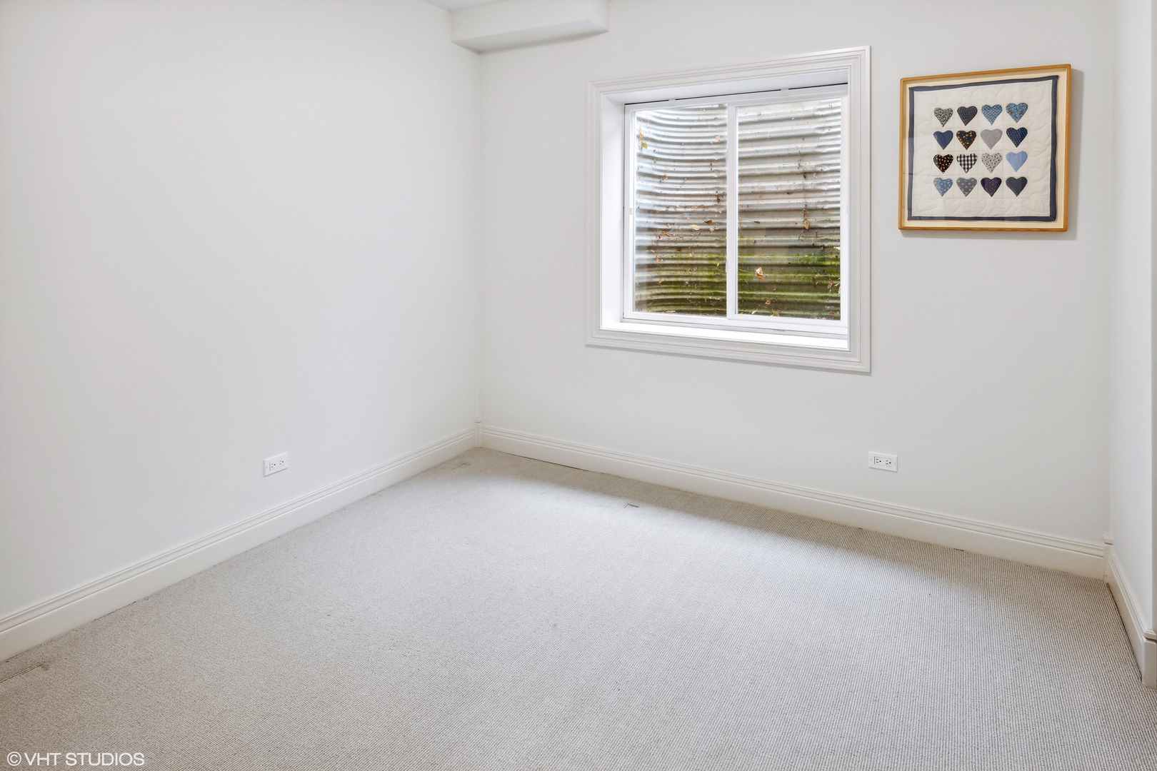432 Fox Meadow Drive Northfield, IL 60093 - Photo 25 of 33 an empty room with a window