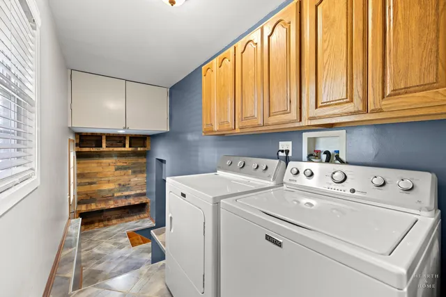 $395,000 | 25721 West Lakeview Avenue, Wauconda, IL 60084