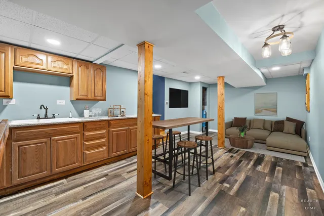 $395,000 | 25721 West Lakeview Avenue, Wauconda, IL 60084