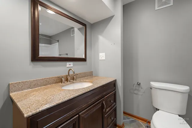 $395,000 | 25721 West Lakeview Avenue, Wauconda, IL 60084