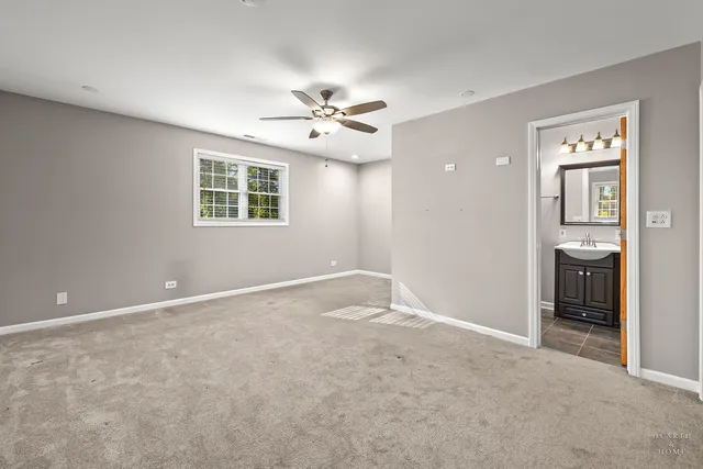 $395,000 | 25721 West Lakeview Avenue, Wauconda, IL 60084