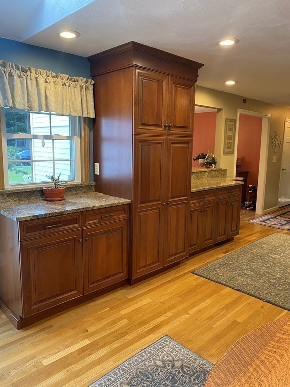 219 Irondequoit Road Franklin, MA 02038 - Photo 10 of 29 Gallery Image 10