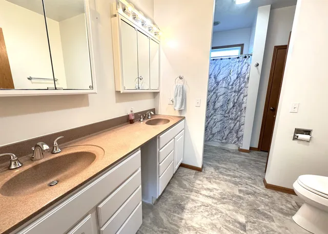 $397,000 | 26-58 Blackwood Court, Lake Carroll, IL 61046