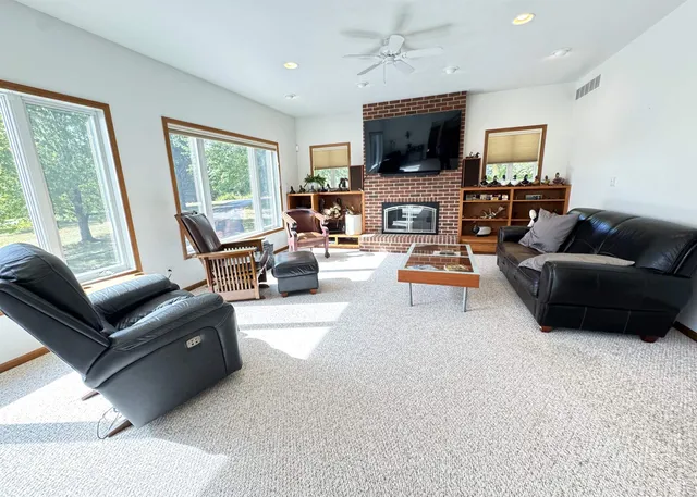 $397,000 | 26-58 Blackwood Court, Lake Carroll, IL 61046