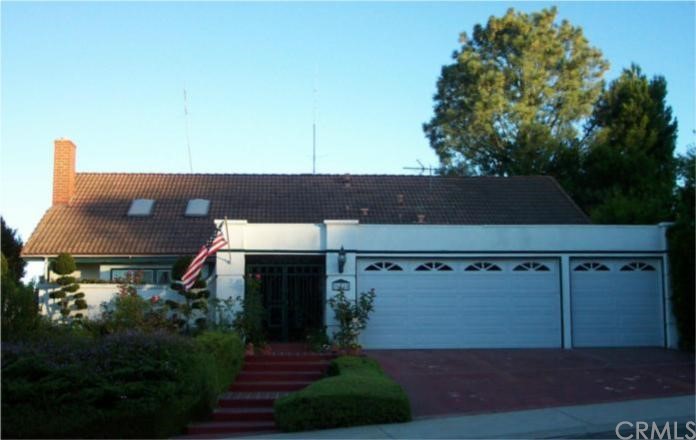 26718 Nokomis Road Rancho Palos Verdes, CA 90275 - Photo 1 of 1 Quiet cul de sac street. Beautiful courtyard entry with double front doors which open to reveal a dramatic 2 story vaulted ceiling foyer/ living room.