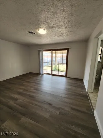 $2,575 | 1823 Niblick Circle, Las Vegas, NV 89142