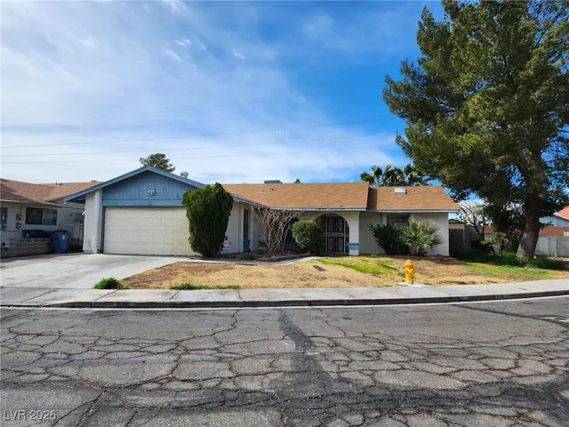 $2,575 | 1823 Niblick Circle, Las Vegas, NV 89142