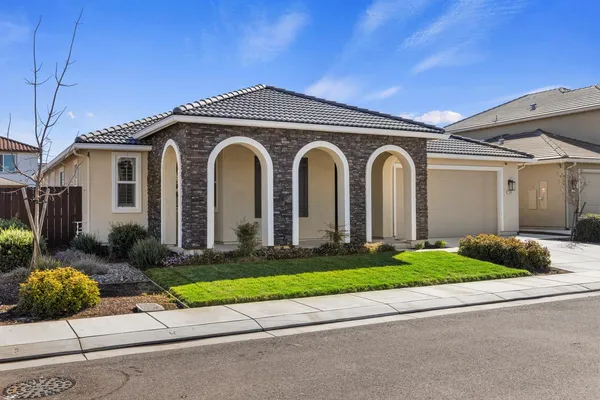 $839,000 | 1894 Trulyn Avenue, Manteca, CA 95337