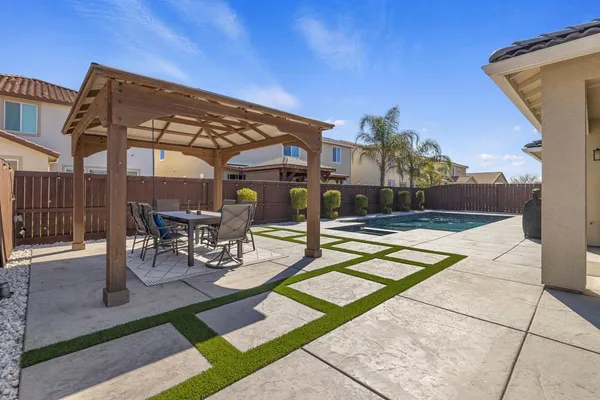 $839,000 | 1894 Trulyn Avenue, Manteca, CA 95337