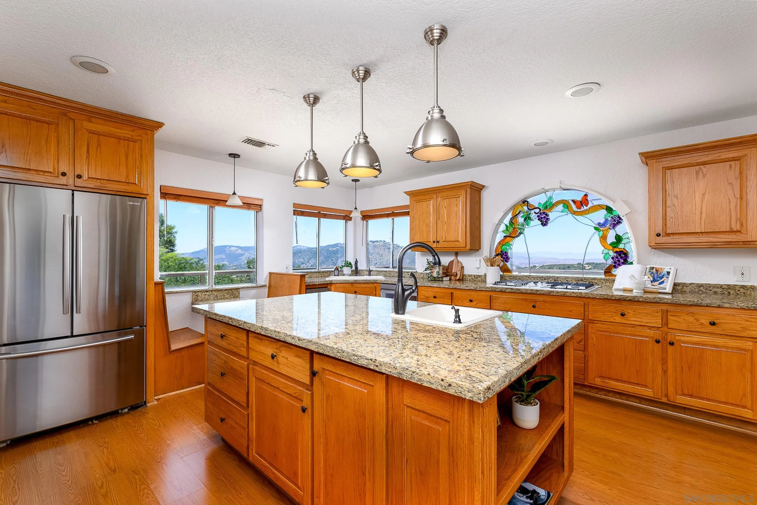 1577 Oak Land Road Julian, CA 92036 - Photo 19 of 73 Kitchen