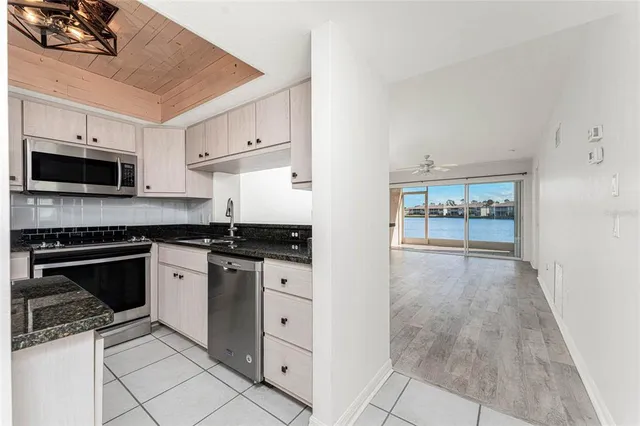 $225,000 | 12144 Southwest Egret Circle, Unit 1604, Lake Suzy, FL 34269