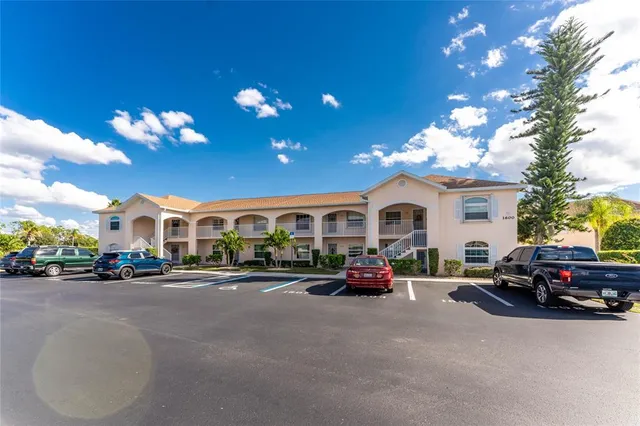 $225,000 | 12144 Southwest Egret Circle, Unit 1604, Lake Suzy, FL 34269