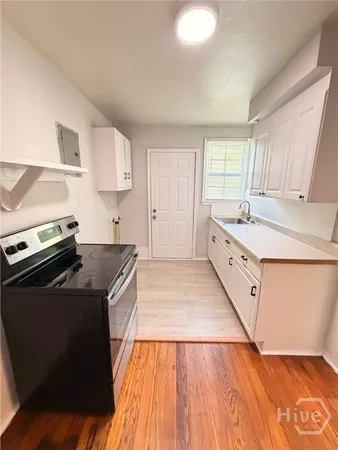 $1,200 | 1820 East 39th Street, Savannah, GA 31404