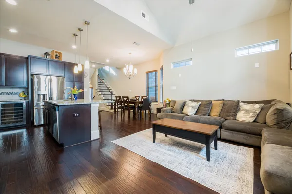 $3,500 | 769 Waverly Street, Houston, TX 77007