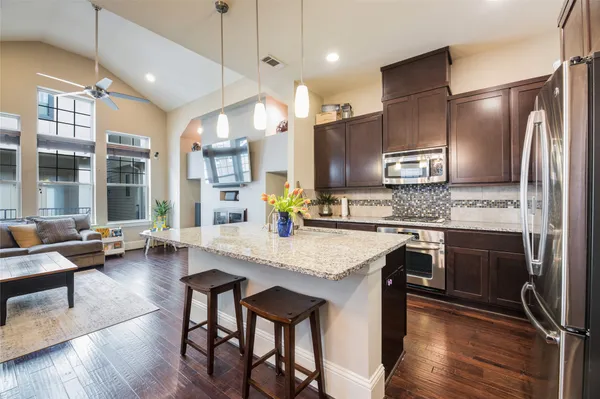$3,500 | 769 Waverly Street, Houston, TX 77007