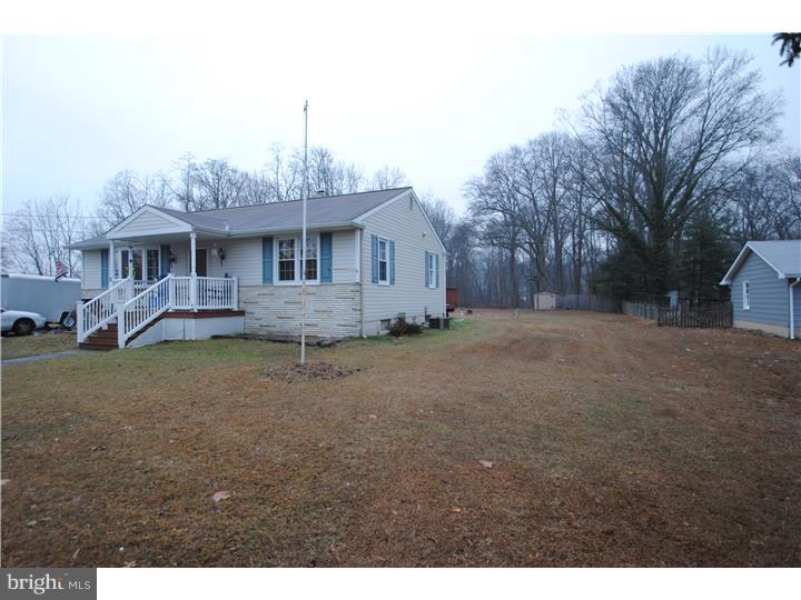 8 Scrapetown Road Pemberton, NJ 08068 - Photo 2 of 11
