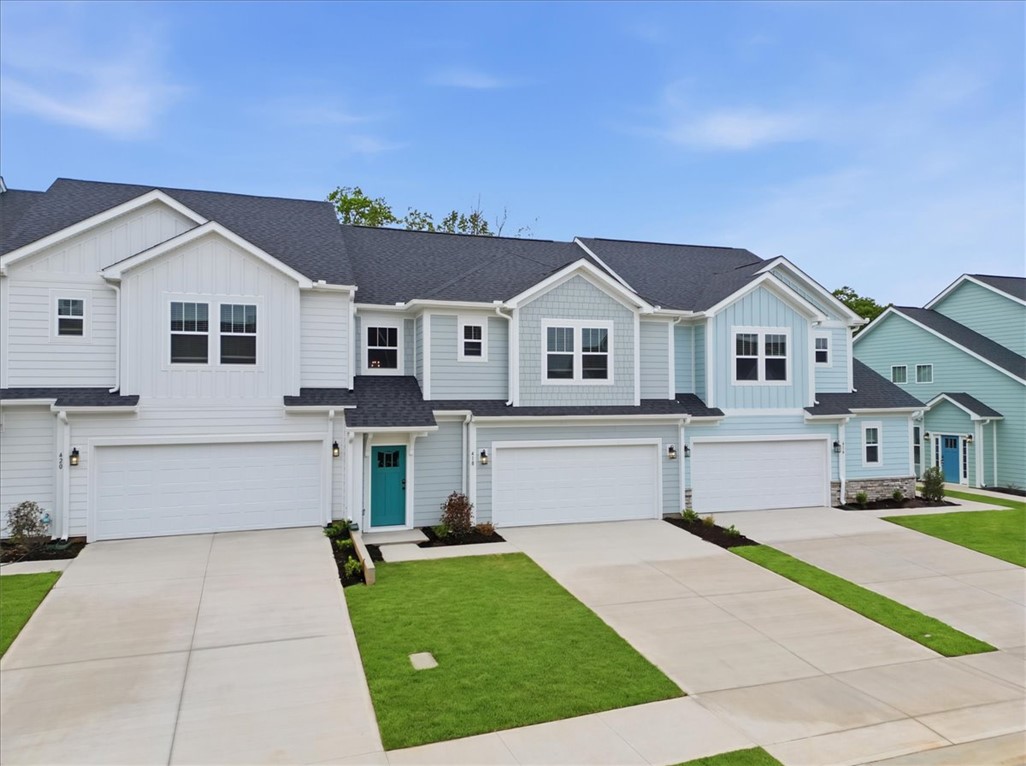 418 Crestcreek Drive Anderson, SC 29621 - Photo 2 of 35