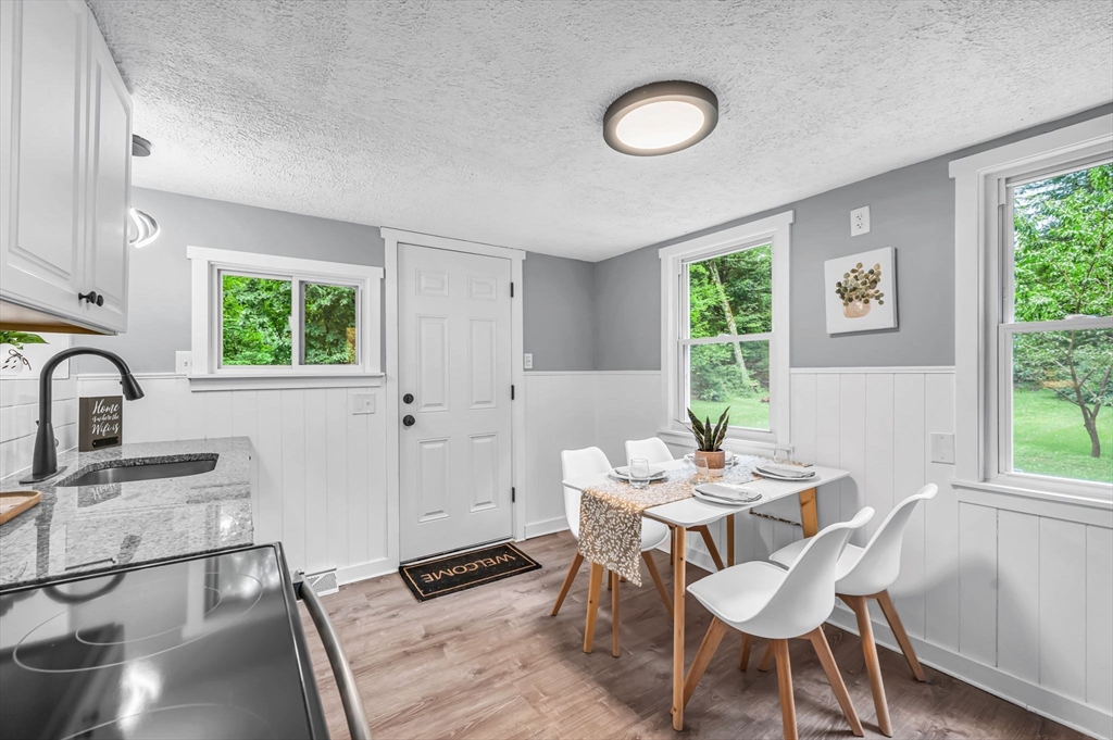 37 Wales Road Holland, MA 01521 - Photo 8 of 30 Gallery Image 8