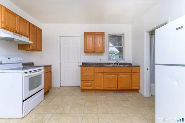 $1,700 | 237 Bishop Street, Waterbury, CT 06704
