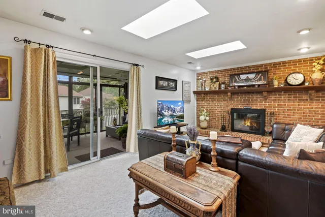 $4,500 | 2131 Silentree Drive, Vienna, VA 22182