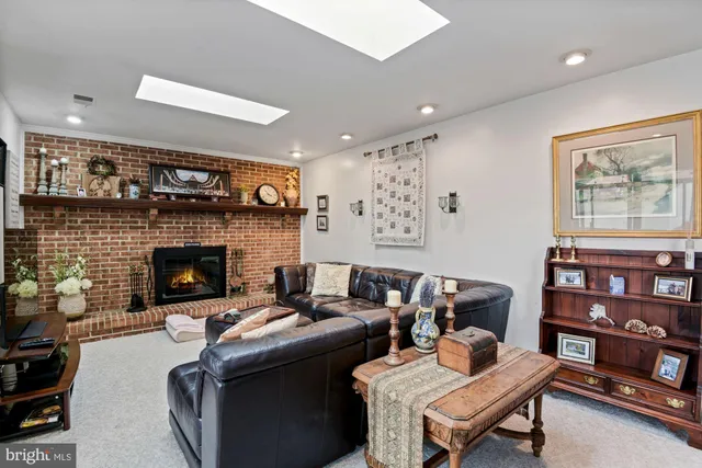 $4,500 | 2131 Silentree Drive, Vienna, VA 22182