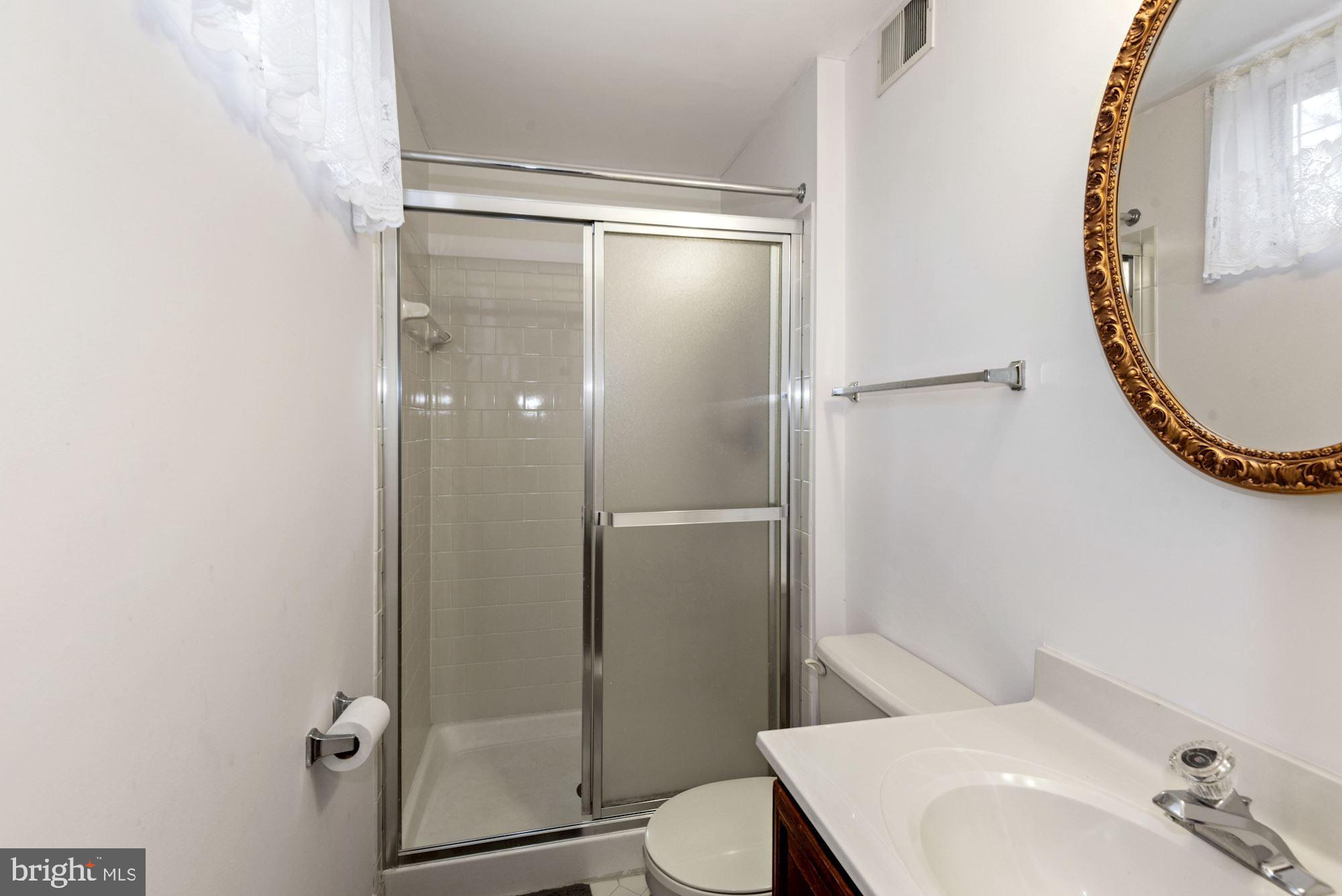 2131 Silentree Drive Vienna, VA 22182 - Photo 22 of 35