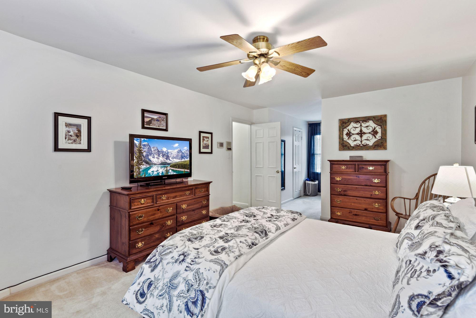 2131 Silentree Drive Vienna, VA 22182 - Photo 25 of 35