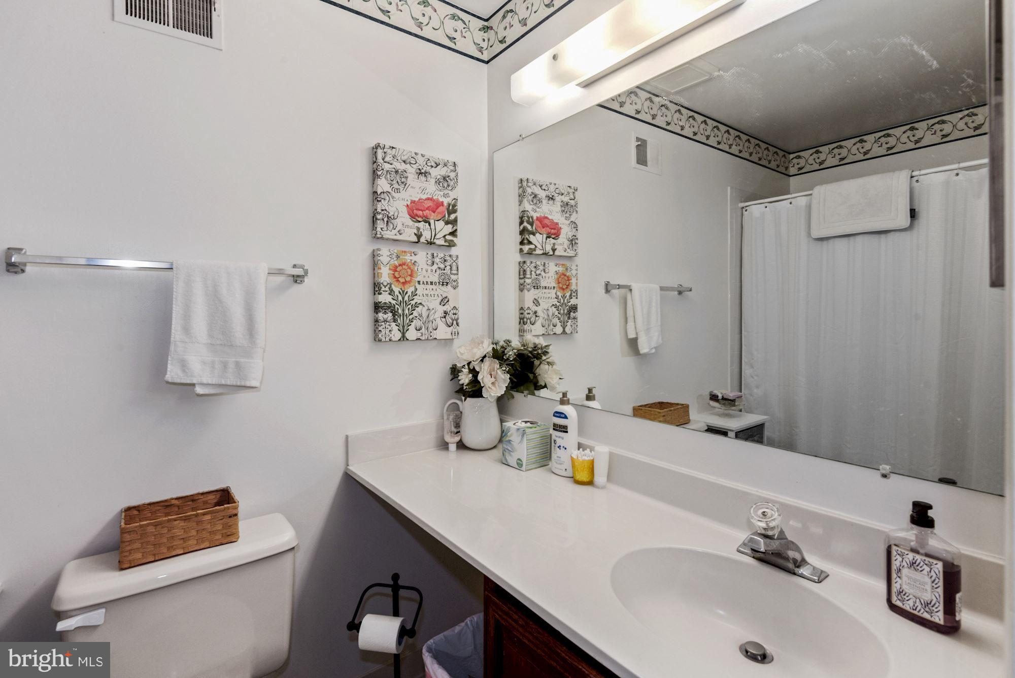 2131 Silentree Drive Vienna, VA 22182 - Photo 27 of 35