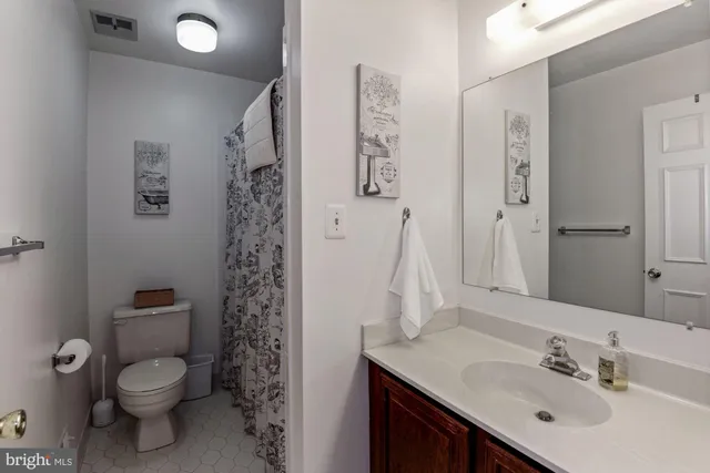 $4,500 | 2131 Silentree Drive, Vienna, VA 22182