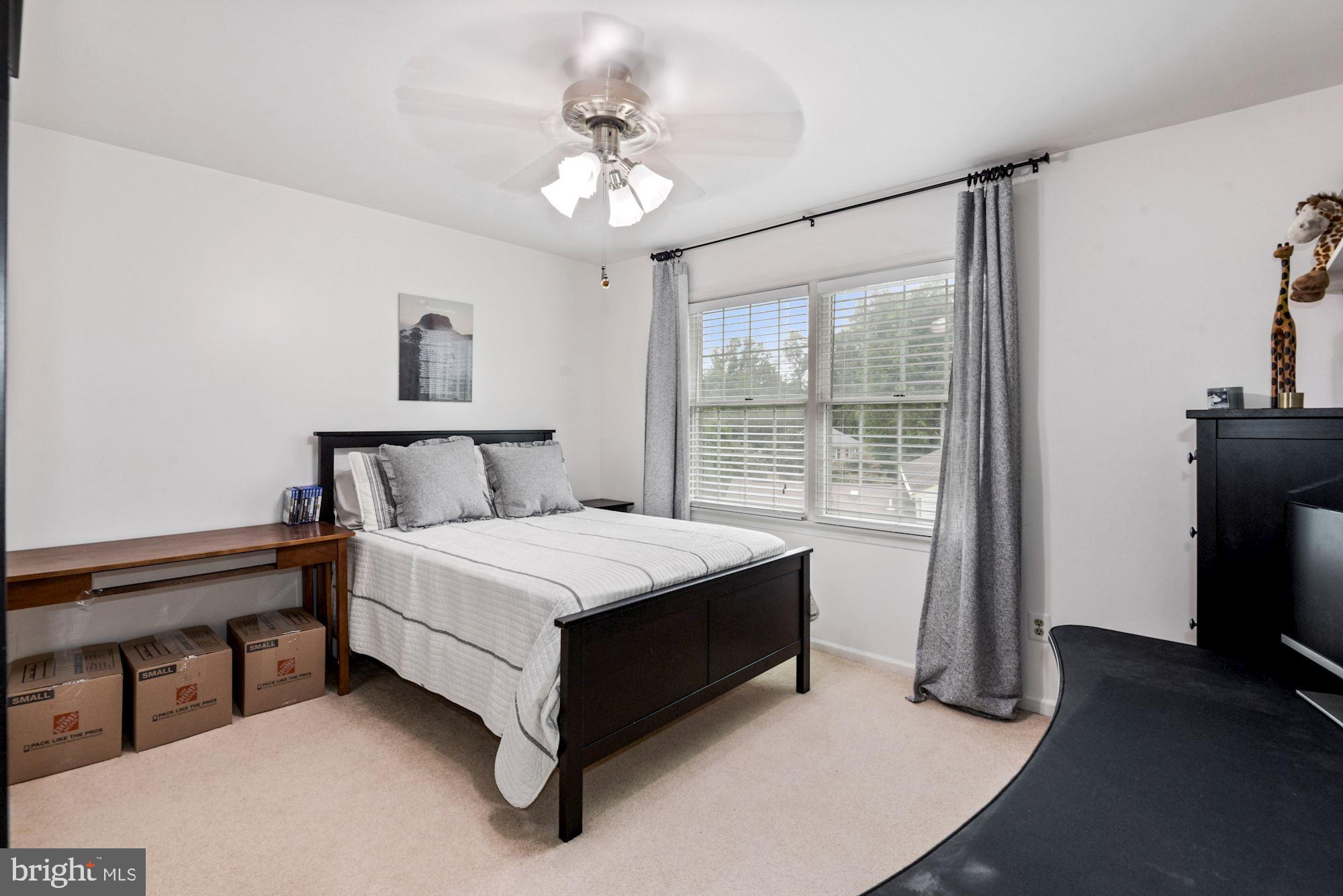 2131 Silentree Drive Vienna, VA 22182 - Photo 32 of 35