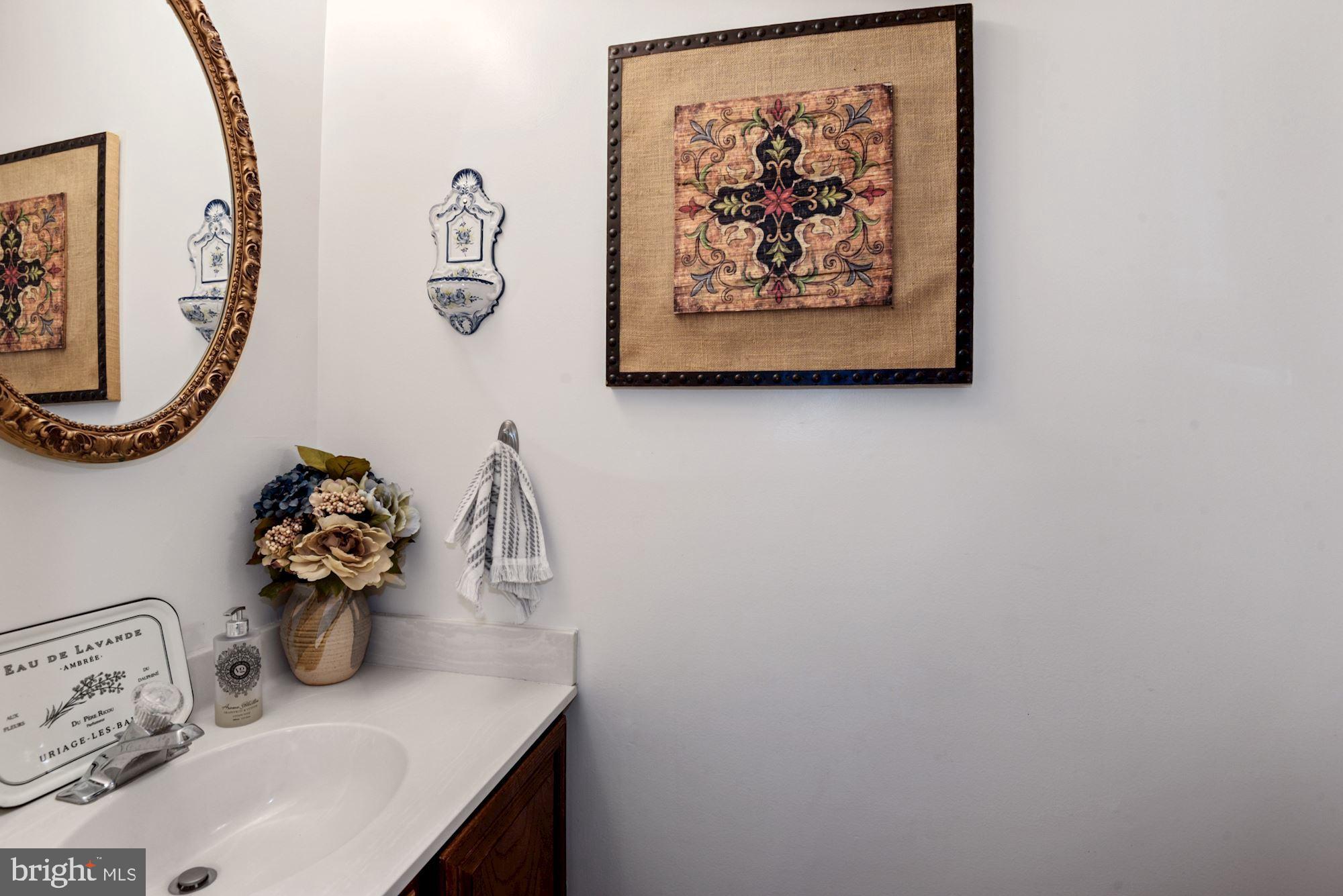 2131 Silentree Drive Vienna, VA 22182 - Photo 4 of 35