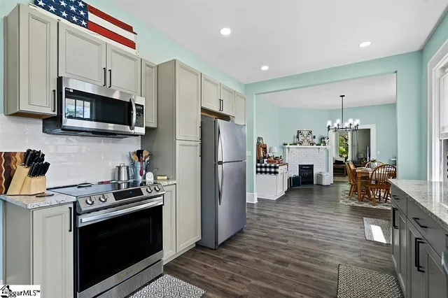 $290,000 | 501 North Adair Street, Clinton, SC 29325