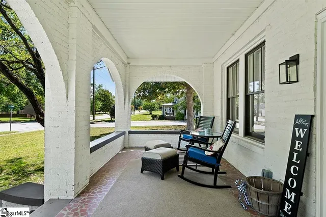 $290,000 | 501 North Adair Street, Clinton, SC 29325