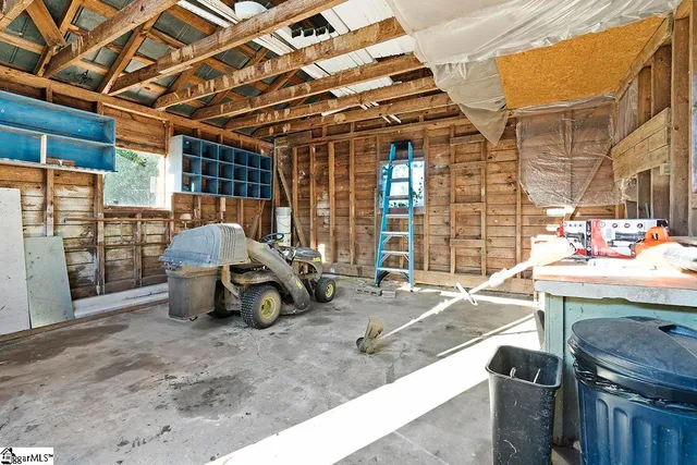 $290,000 | 501 North Adair Street, Clinton, SC 29325