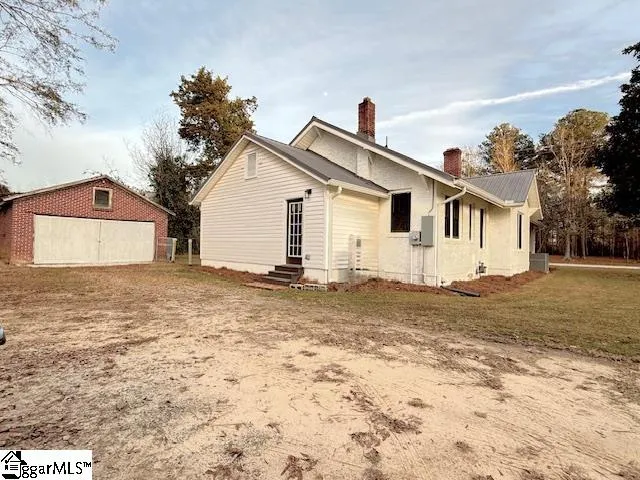 $290,000 | 501 North Adair Street, Clinton, SC 29325