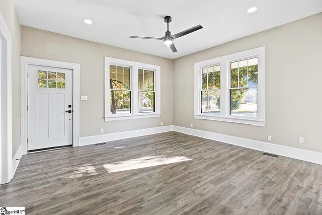 $290,000 | 501 North Adair Street, Clinton, SC 29325